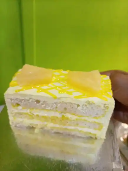 Pineapple pastry